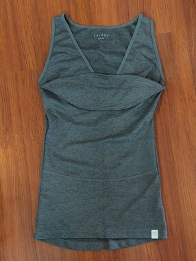 Lalabu Tank Top With Baby Wearing Pocket size medium
